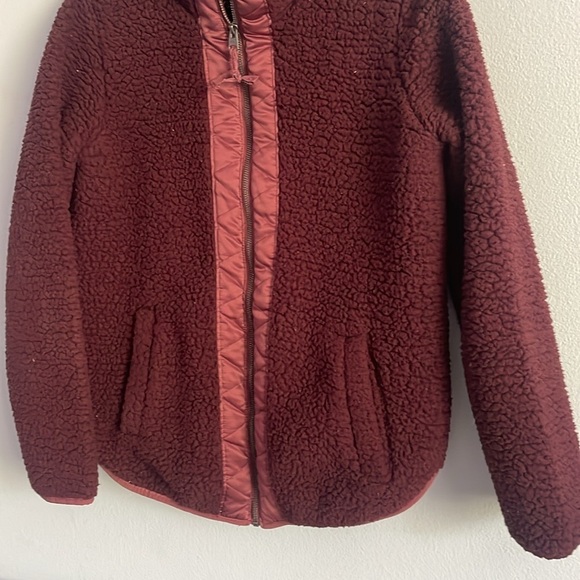 Abercrombie and Fitch Red Sherpa Jacket Size S - Picture 3 of 15